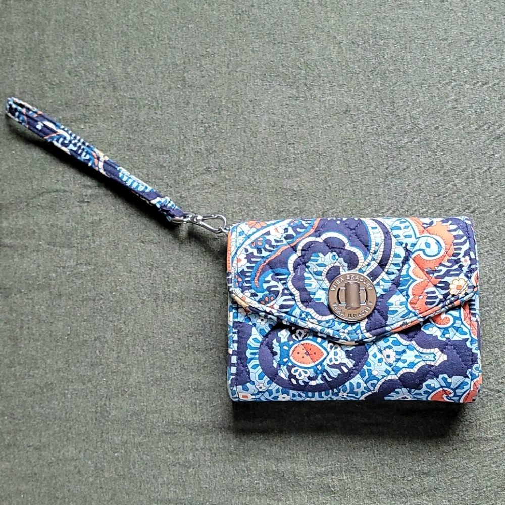 Vera Bradley Wallet with wrist strap